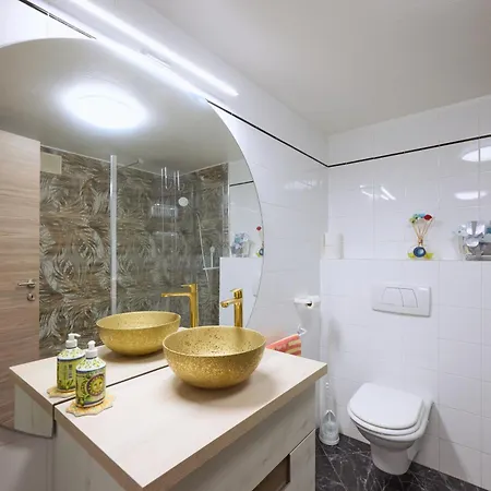 Casa Heli 2 * 산 제노 디 몬타냐