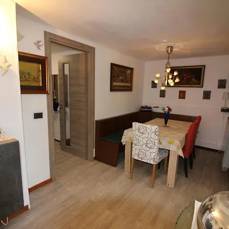 Casa Heli 2 Apartment San Zeno di Montagna