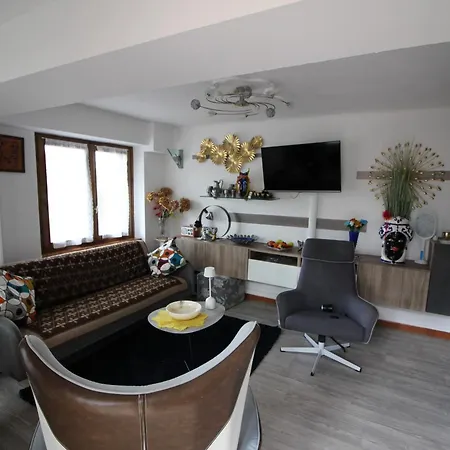 Casa Heli 2 Apartment San Zeno di Montagna
